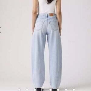 Levi’s barrel cinch Light Blue Jeans w32 L26